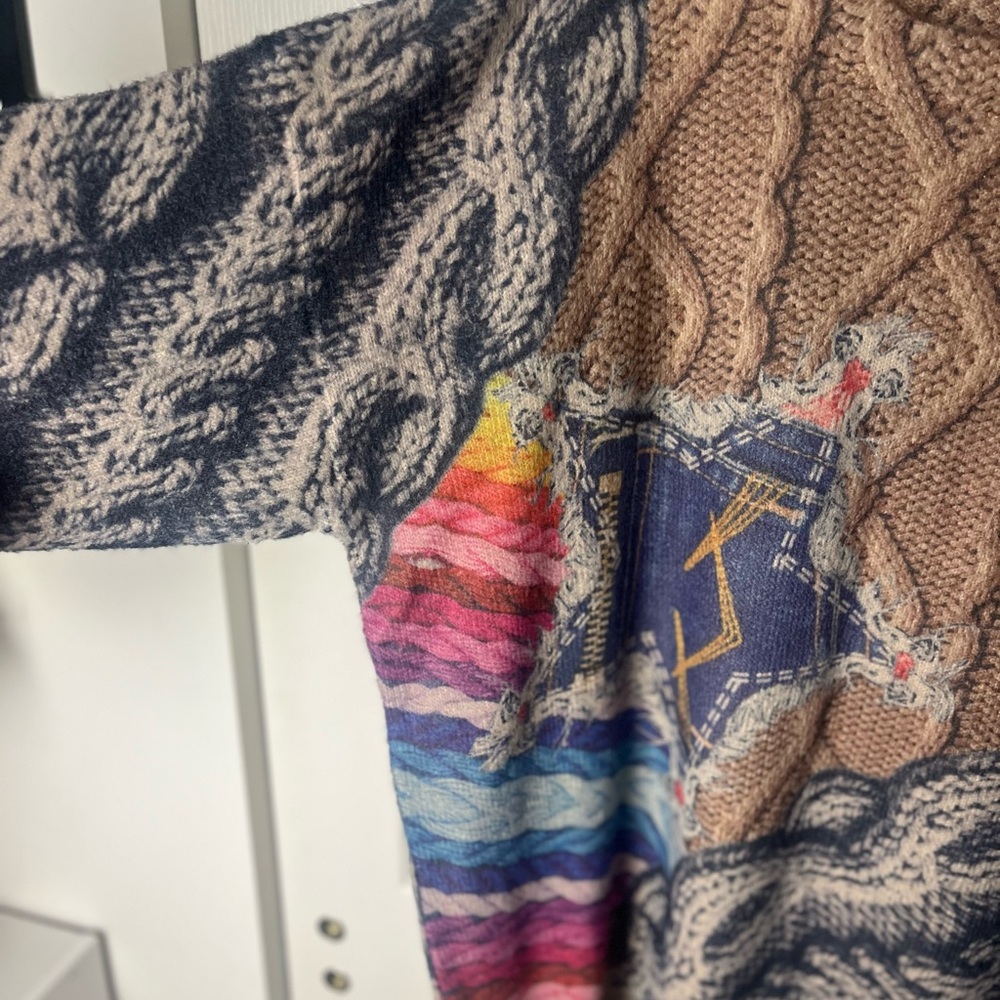 Multicolor Patterned Women's Sweater - Picture 4 of 6